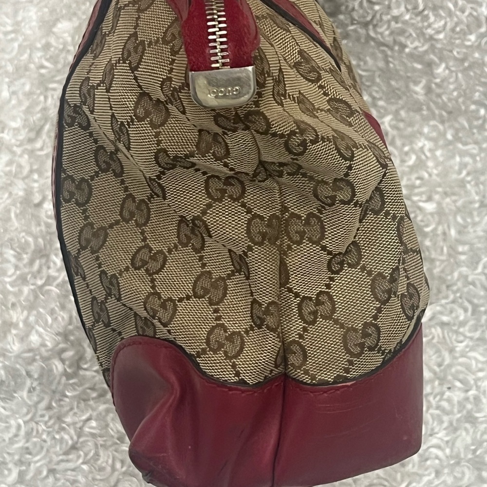 Gucci GG Canvas Lovely Shoulder Bag - Picture 4 of 16